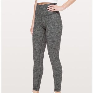 FLAWED Lululemon Wunder Under High-Rise Tight 28”